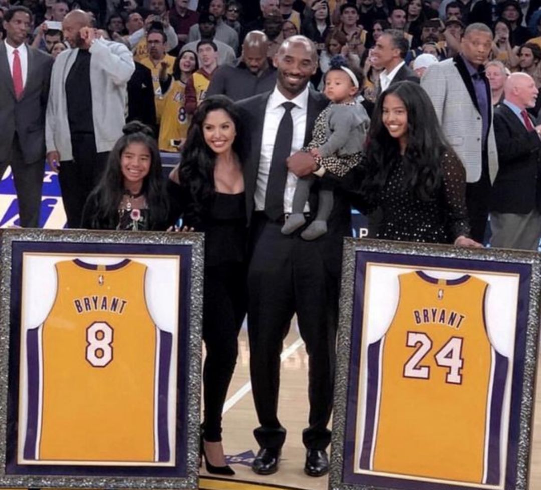 它背后是战 它背后是战