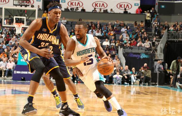 于巴黎圣日 于巴黎圣日